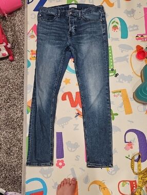Five Four Women's Skinny Jeans in Medium Blue Wash